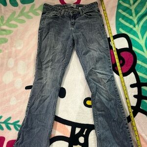Levi low rise jeans